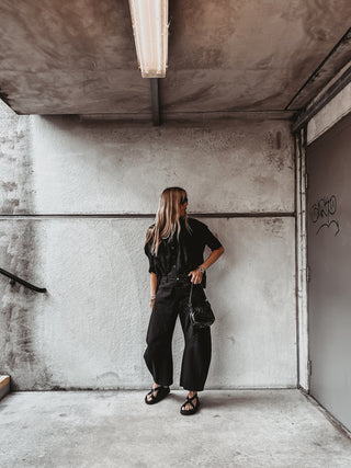 Black Barcelona barrel jeans *NEW*