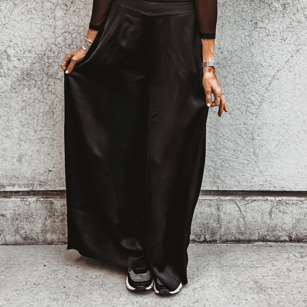 Black Verona palazzo pants