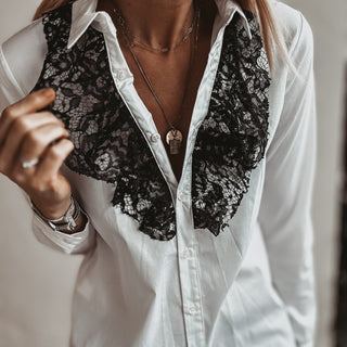 WHITE / BLACK contrast lace ruffle Blouse