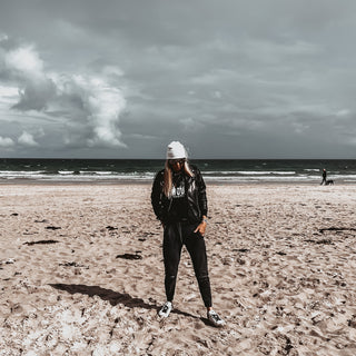 White STAR beanie *NEW*