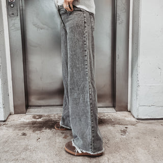 Wizz GREY jeans *NEW*