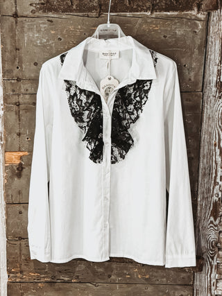 WHITE / BLACK contrast lace ruffle Blouse