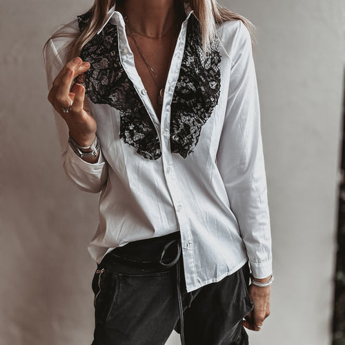 WHITE / BLACK contrast lace ruffle Blouse