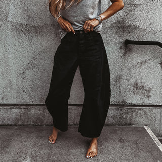 Black Barcelona barrel jeans *NEW*