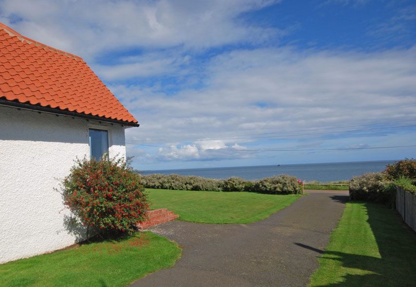 Lovely holiday cottage in Bamburgh for rent, vastly reduced rate if you take it before 5th April!