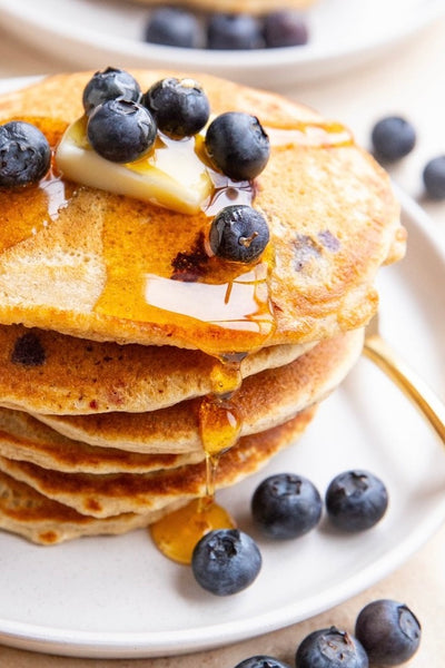 Delicious recipe for high protein, gluten free and vegan banana pancakes!