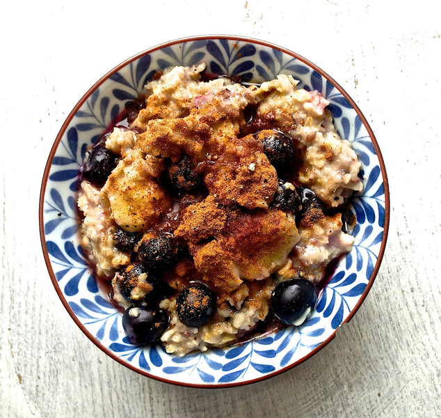 Cinammon and blueberry porridge