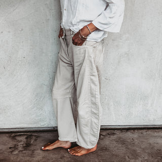 Beige Barcelona barrel jeans *NEW*