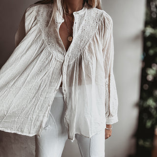 VINTAGE WHITE floaty flower blouse *NEW*