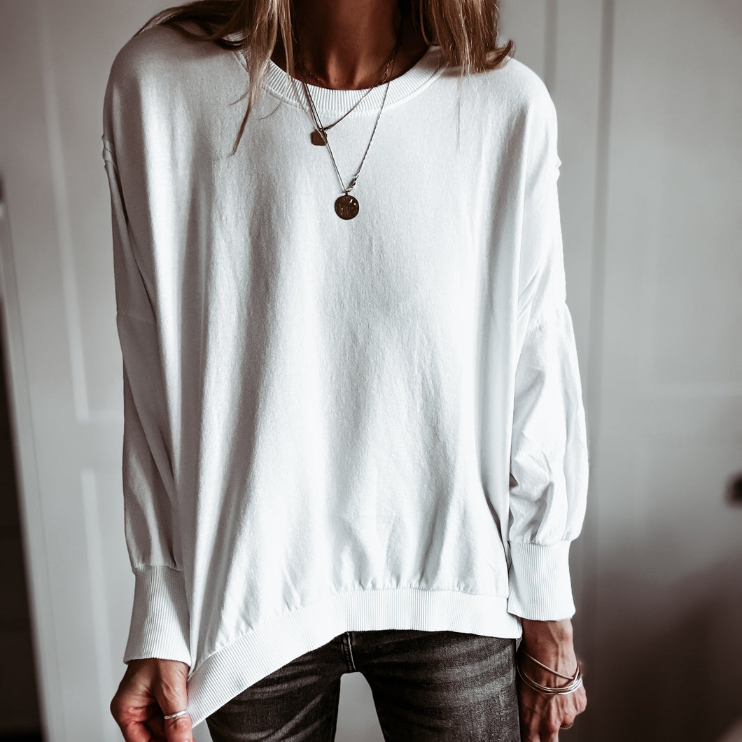 WHITE Perugia super slouchy sweatshirt *NEW*