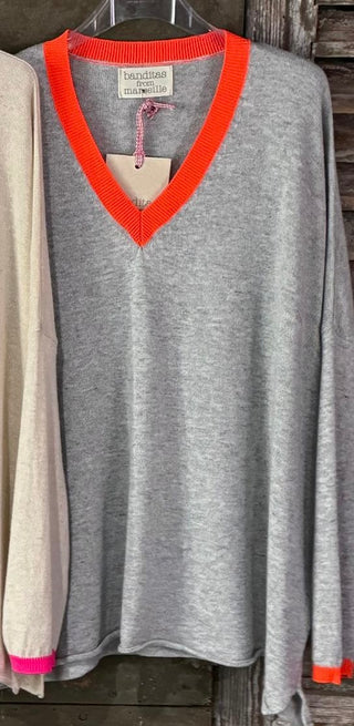 Ganu v neck knit *NEW*