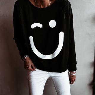 BLACK Smiley sweatshirt *relaxed style* NEW