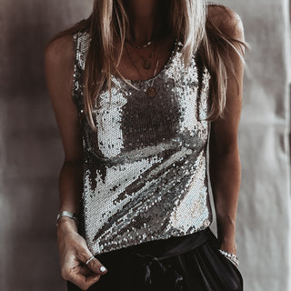 Suzi SILVER sequin top *NEW*