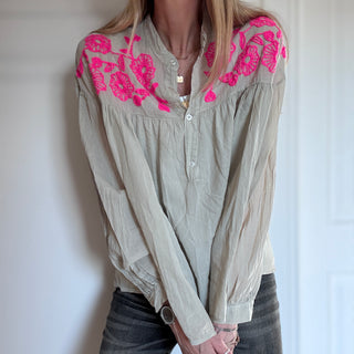 Crossville Neon pink Flowers blouse *NEW*