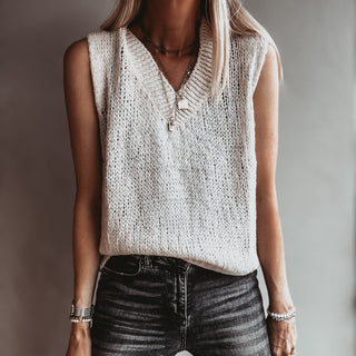 Fedora VINTAGE WHITE knitted V tank *NEW*
