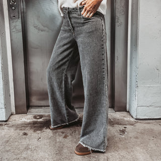 Wizz GREY jeans *NEW*