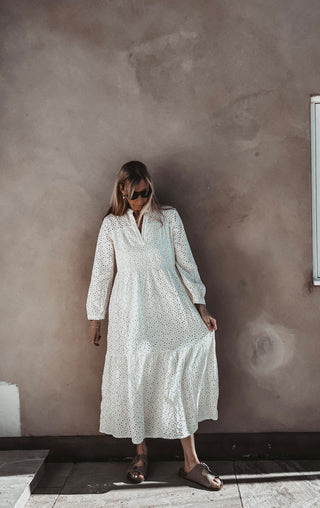 Broderie Anglaise vintage white dress