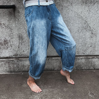 All about the waistband  blue jeans *NEW*