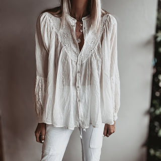 VINTAGE WHITE floaty flower blouse *NEW*