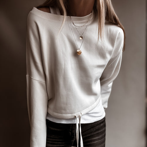 Native slightly cropped CREAM sweatshirt *relaxed style*
