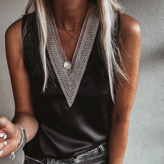 Monochrome lace plunge top  *new*