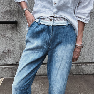 All about the waistband  blue jeans *NEW*