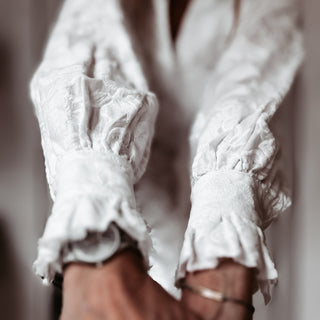 Avapola flowers Blouse *NEW*