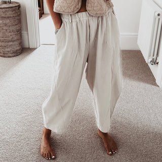 Beige Olla barrel baby cord jeans *NEW*