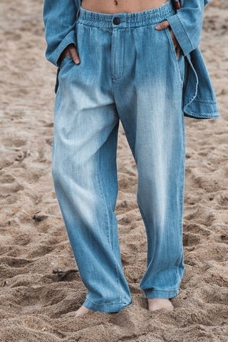 Collin Denim joggers *NEW*