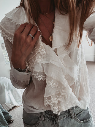 VINTAGE WHITE frilly lace blouse *NEW*