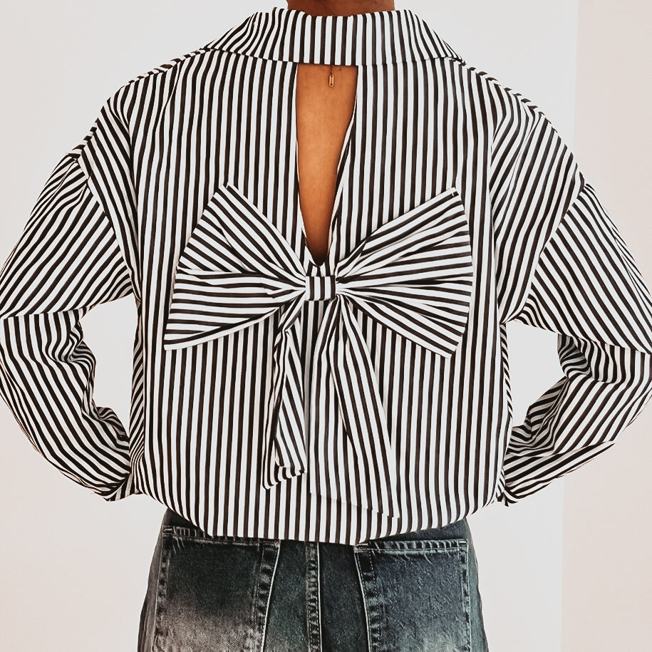 Bonnie Black with bow on back *NEW*