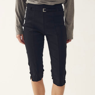 Black Capri pants *NEW*