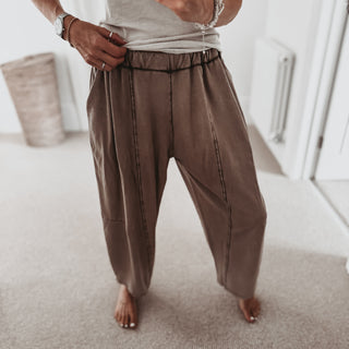 IBIZA TOWN parachute pants CHOCOLATE