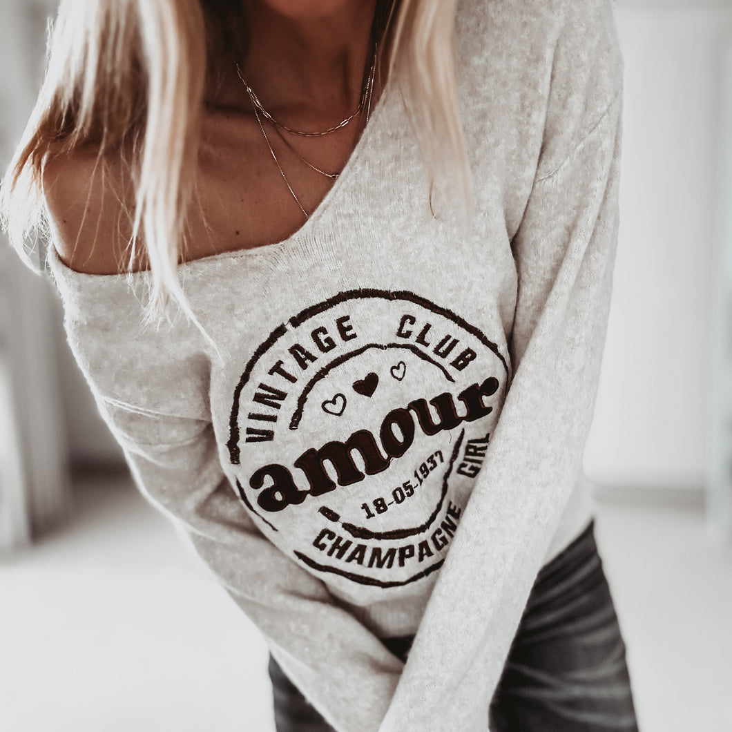 Amour V neck knit *NEW*