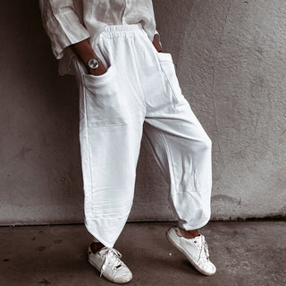 Wanda White joggers *NEW*