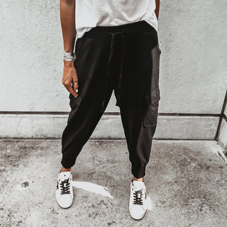 Black ULTIMATE cargo joggers *NEW*