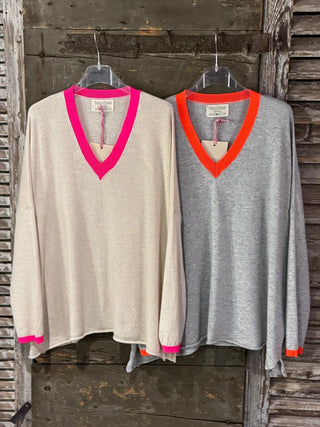 Ganu v neck knit *NEW*