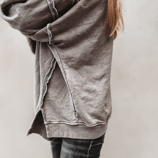 Taupe oversized boyfriend sweatshirt *NEW*