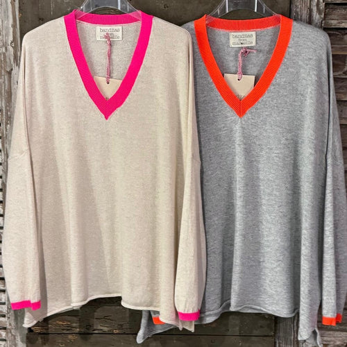 Ganu v neck knit *NEW*