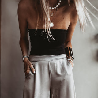Bea Black strapless top