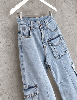 Stone washed blue barrel cargo  jeans *NEW*