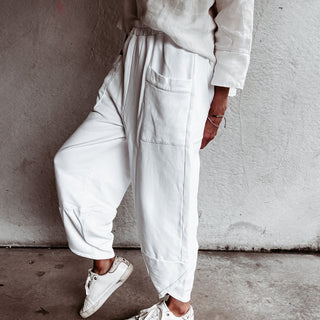 Wanda White joggers *NEW*