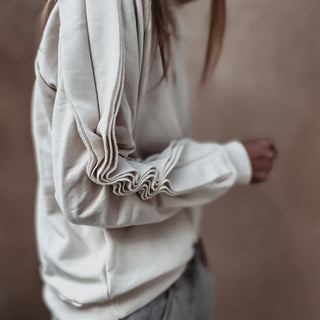 Vintage white ruffle sleeve sweatshirt *NEW*