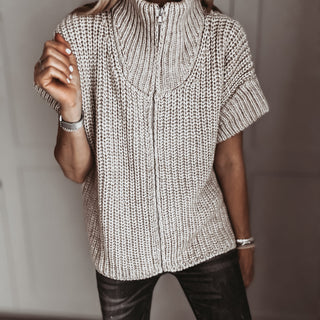 BEIGE Zip knit *NEW*
