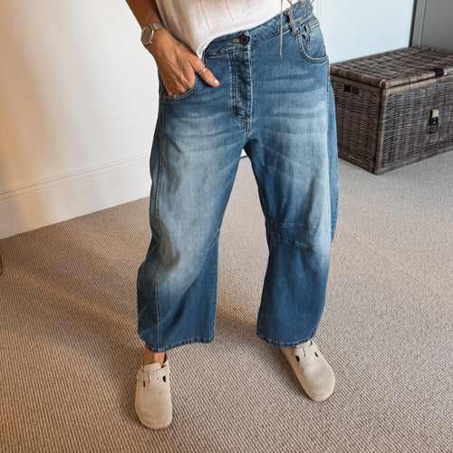 Blue Barcelona barrel jeans *NEW*