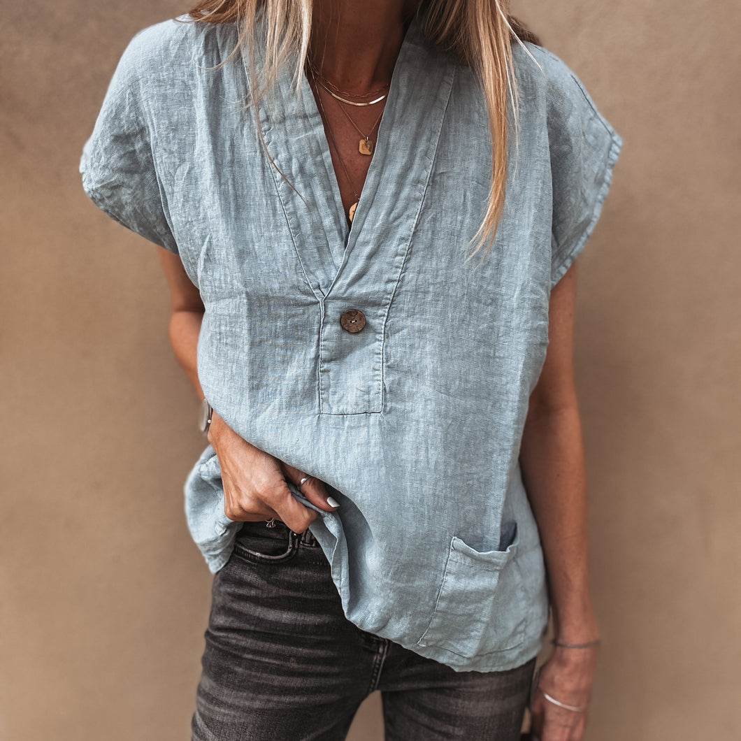 Blue Susannah linen blouse *NEW*