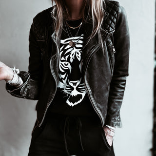 Black TIGER sweatshirt *relaxed style*