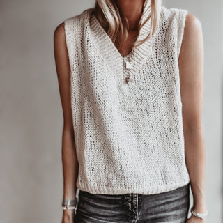 Fedora VINTAGE WHITE knitted V tank *NEW*