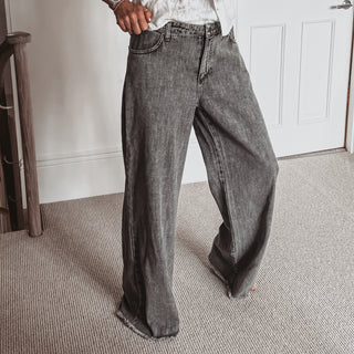 Wizz GREY jeans *NEW*