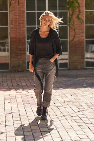 Alice grey straight leg jeans *NEW*